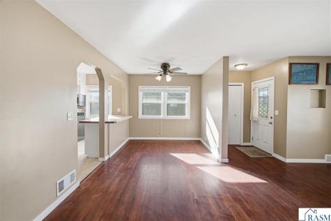 557 SE 2nd Avenue Wells MN 56097