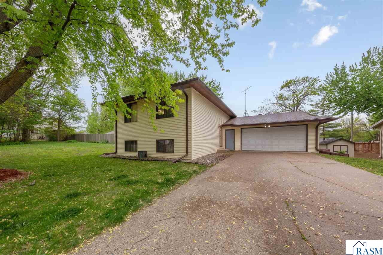 220 S Montgomery Avenue Le Center MN 56057
