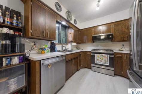 220 S Montgomery Avenue Le Center MN 56057
