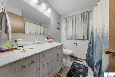 220 S Montgomery Avenue Le Center MN 56057
