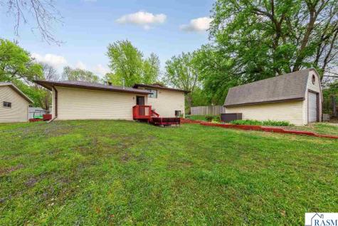 220 S Montgomery Avenue Le Center MN 56057