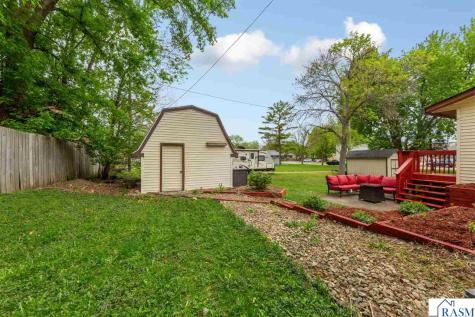 220 S Montgomery Avenue Le Center MN 56057