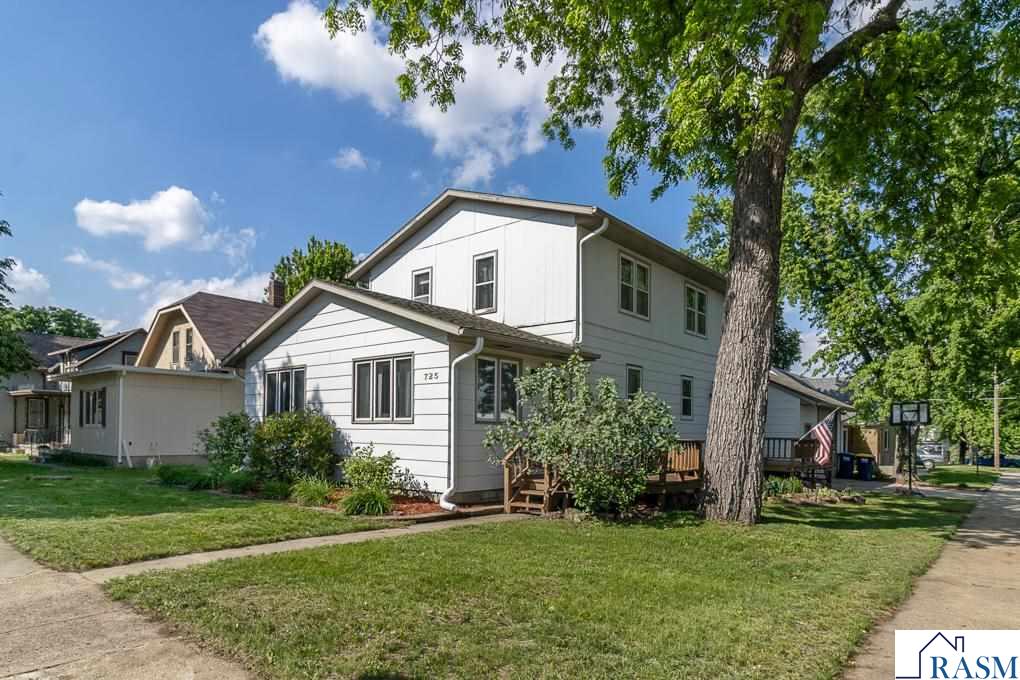 725 S Minnesota Street New Ulm MN 56073