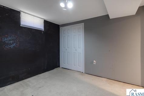 725 S Minnesota Street New Ulm MN 56073