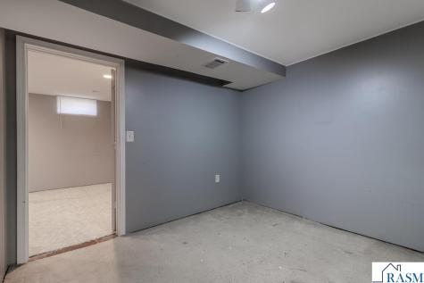 725 S Minnesota Street New Ulm MN 56073