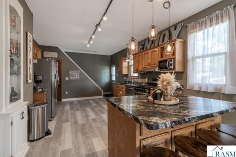 725 S Minnesota Street New Ulm MN 56073