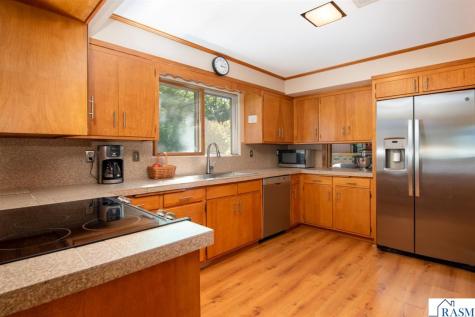 1214 W River Drive Mankato MN 56001