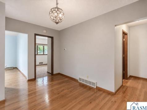 127 E Higbie Avenue Minnesota Lake MN 56068