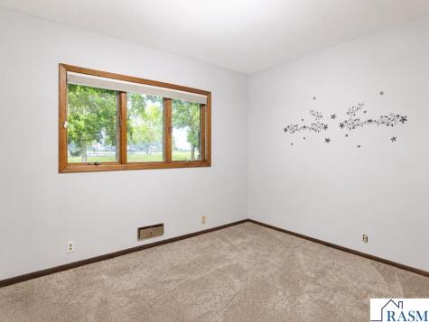 127 E Higbie Avenue Minnesota Lake MN 56068