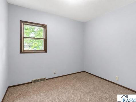 127 E Higbie Avenue Minnesota Lake MN 56068