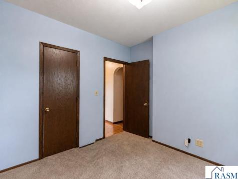 127 E Higbie Avenue Minnesota Lake MN 56068