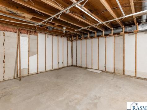 127 E Higbie Avenue Minnesota Lake MN 56068