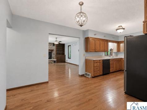 127 E Higbie Avenue Minnesota Lake MN 56068