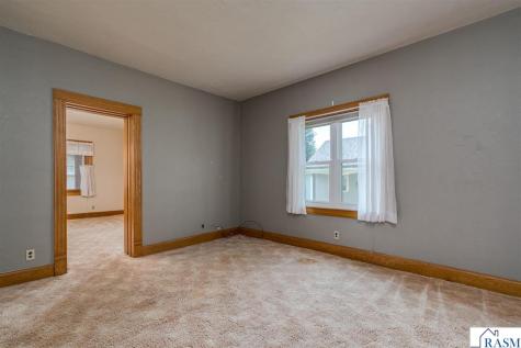 408 Main Street Le Sueur MN 56058