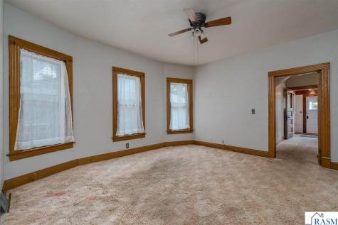 408 Main Street Le Sueur MN 56058