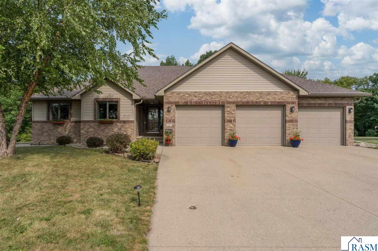 120 Sunburst Circle Mankato MN 56001-4792