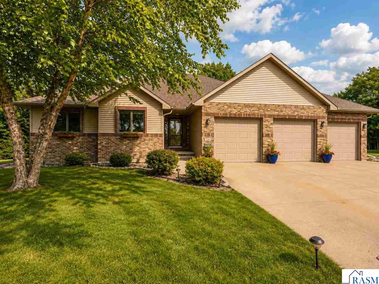 120 Sunburst Circle Mankato MN 56001-4792