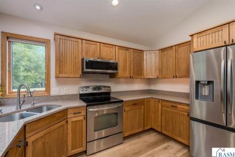 120 Sunburst Circle Mankato MN 56001-4792