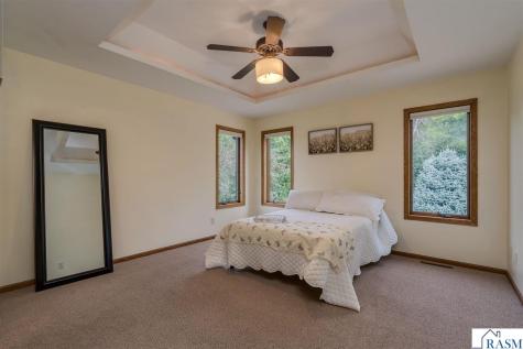 120 Sunburst Circle Mankato MN 56001-4792