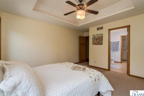 120 Sunburst Circle Mankato MN 56001-4792