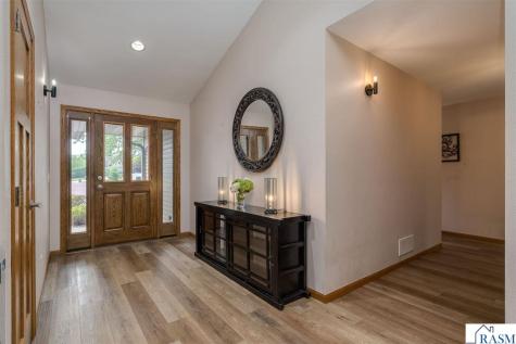 120 Sunburst Circle Mankato MN 56001-4792