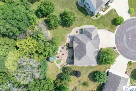120 Sunburst Circle Mankato MN 56001-4792