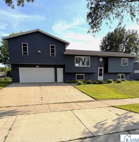 513 Homestead Road Mankato MN 56001