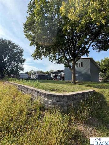 513 Homestead Road Mankato MN 56001