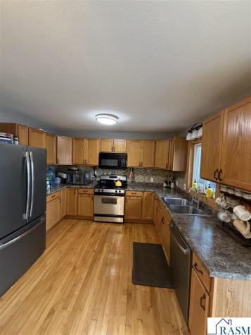 513 Homestead Road Mankato MN 56001