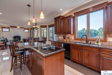 116 Rosewood Drive Mankato MN 56001