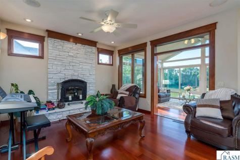 116 Rosewood Drive Mankato MN 56001