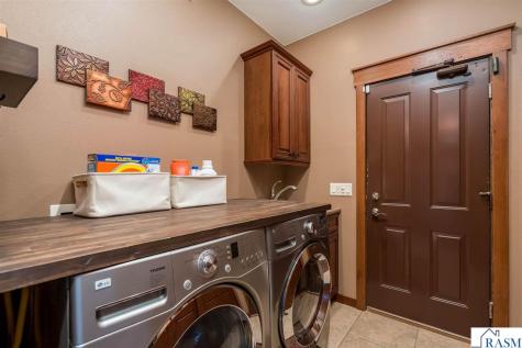 116 Rosewood Drive Mankato MN 56001