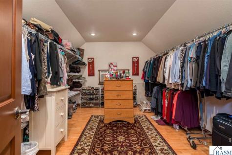 116 Rosewood Drive Mankato MN 56001
