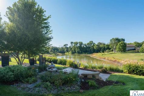 116 Rosewood Drive Mankato MN 56001