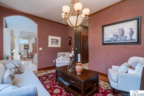 116 Rosewood Drive Mankato MN 56001