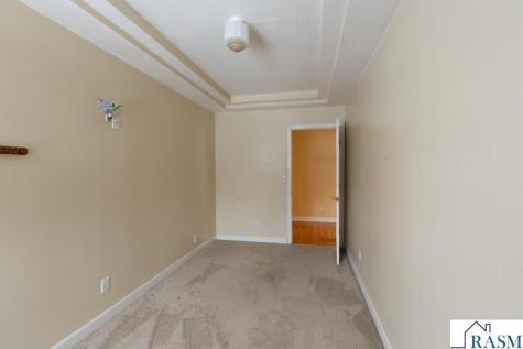 227 W 5th Mankato MN 56001
