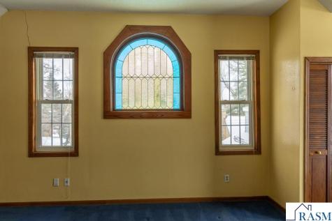 227 W 5th Mankato MN 56001