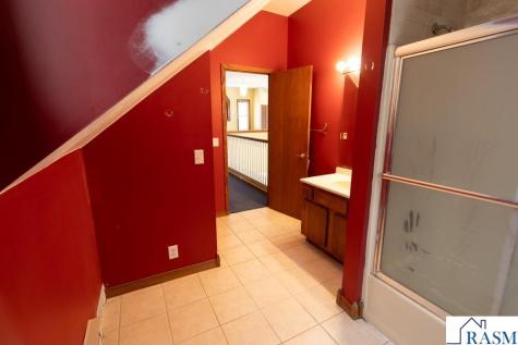 227 W 5th Mankato MN 56001