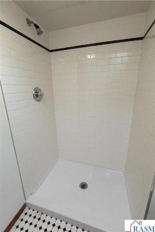 227 W 5th Mankato MN 56001