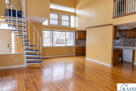 227 W 5th Mankato MN 56001