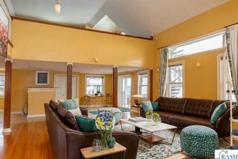 227 W 5th Mankato MN 56001