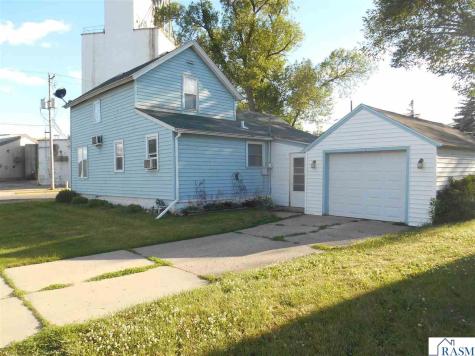 508 E Silver Street Mapleton MN 56065