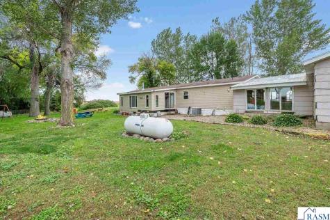 13462 620th Avenue Mapleton MN 56065