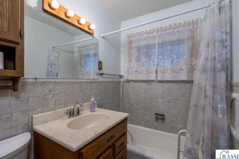 113 N Plainview Avenue Mankato MN 56001