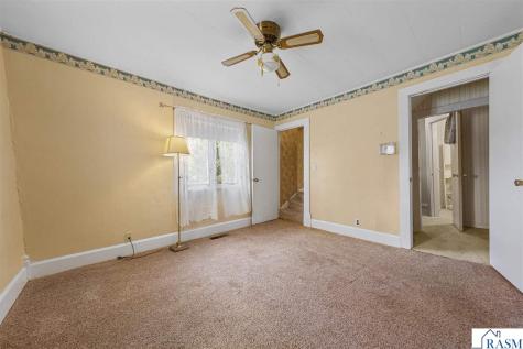 200 NE Park Avenue Elysian MN 56028