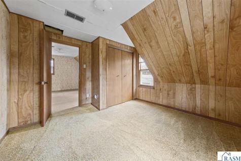 200 NE Park Avenue Elysian MN 56028
