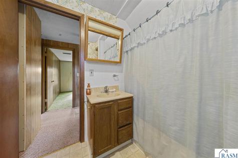 200 NE Park Avenue Elysian MN 56028