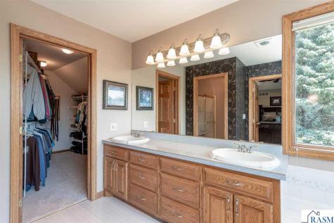 58049 227th Street Mankato MN 56001