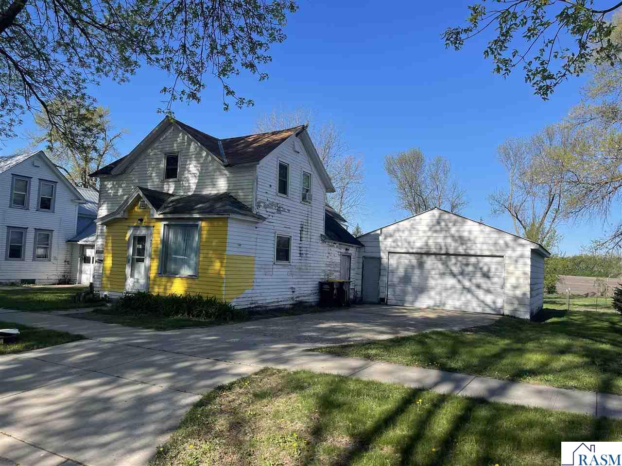 403 S Park Street Fairfax MN 55332