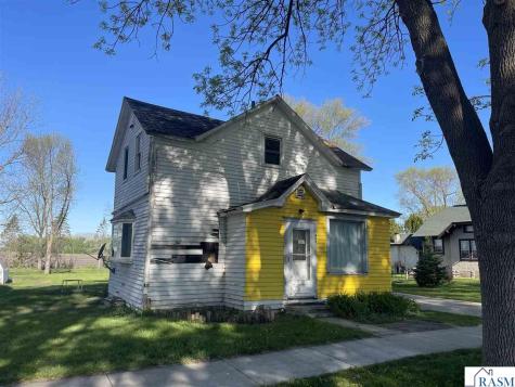 403 S Park Street Fairfax MN 55332